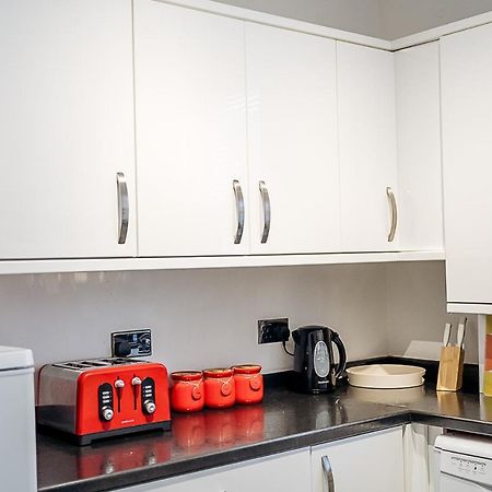 Sunny Seaside Beach House Lytham Centre Sleeps 8 Lytham St Annes Exterior photo