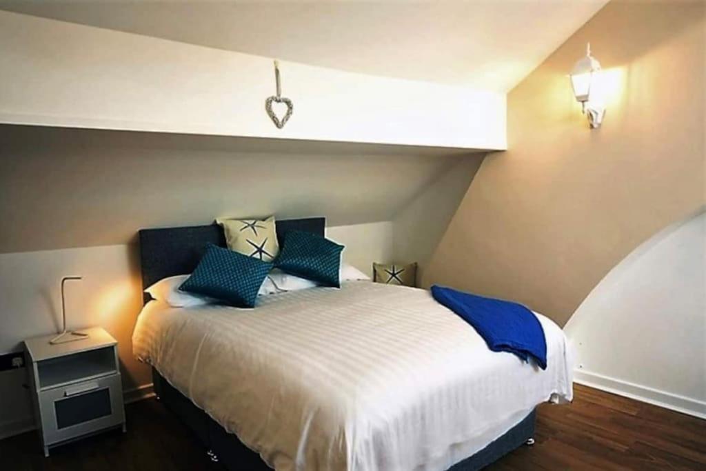 Sunny Seaside Beach House Lytham Centre Sleeps 8 Lytham St Annes Exterior photo