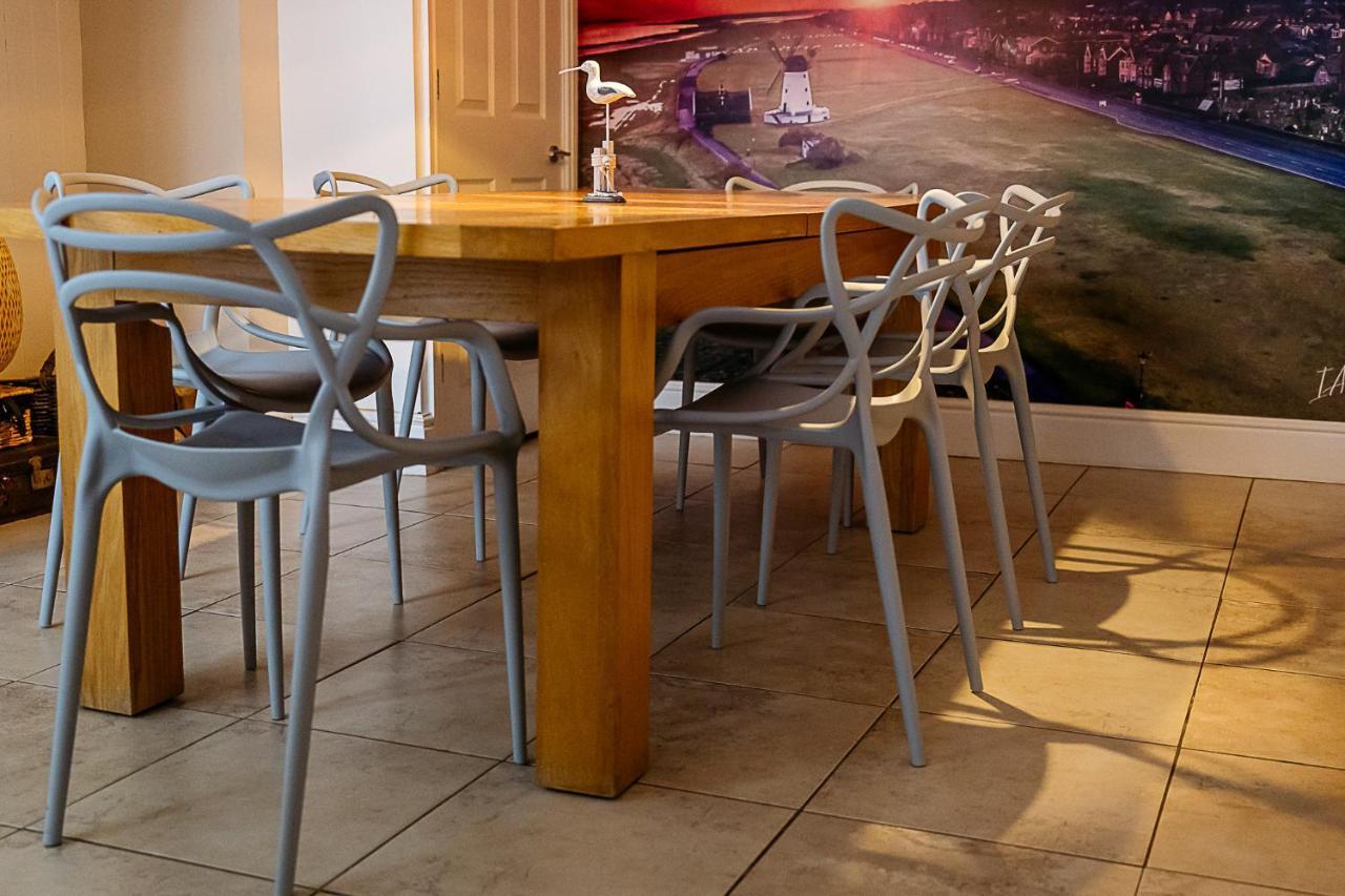 Sunny Seaside Beach House Lytham Centre Sleeps 8 Lytham St Annes Exterior photo