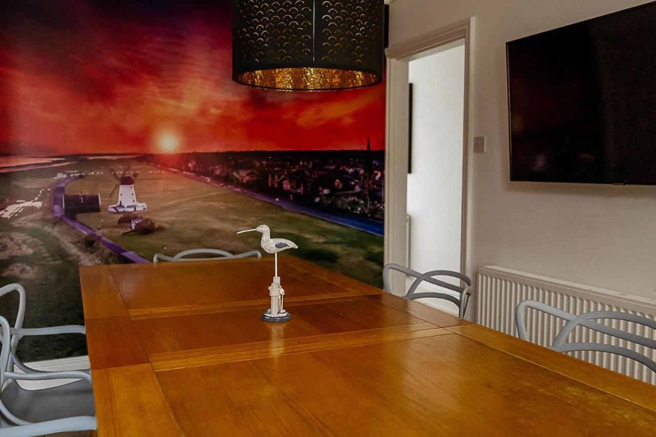 Sunny Seaside Beach House Lytham Centre Sleeps 8 Lytham St Annes Exterior photo